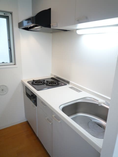 Room image 8