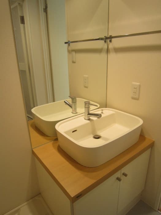 Room image 13