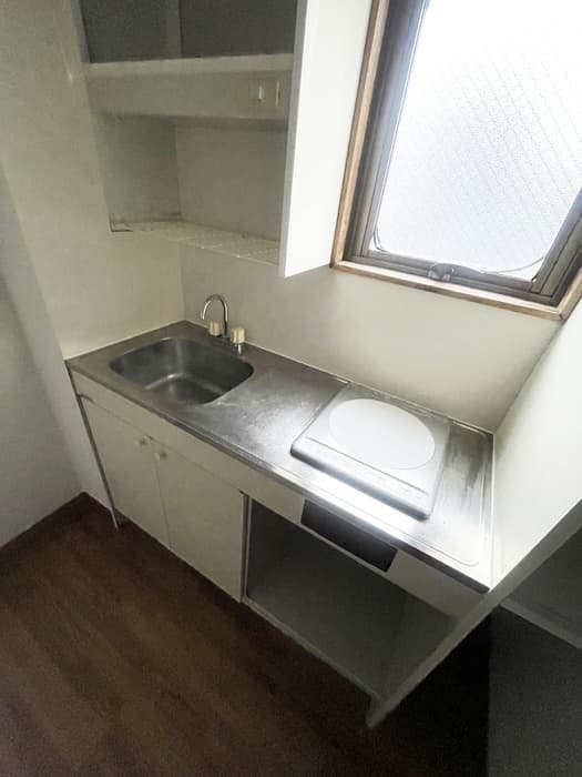 Room image 8