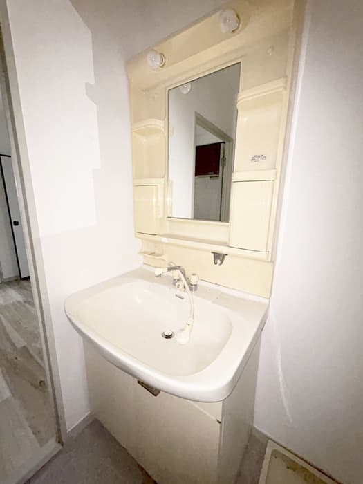Room image 12