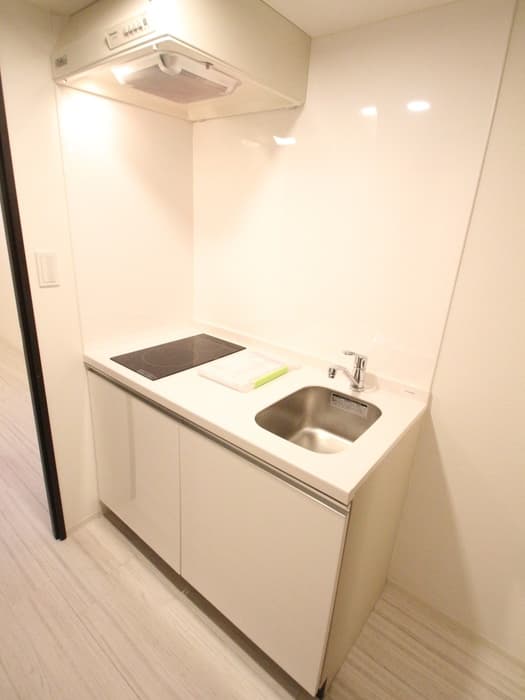 Room image 8