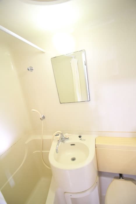 Room image 12