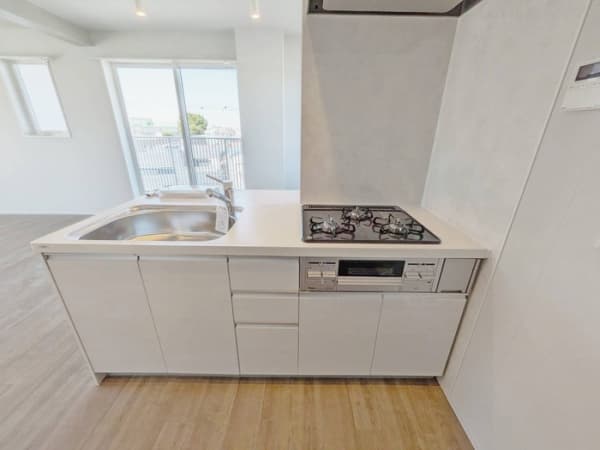 Room image 8