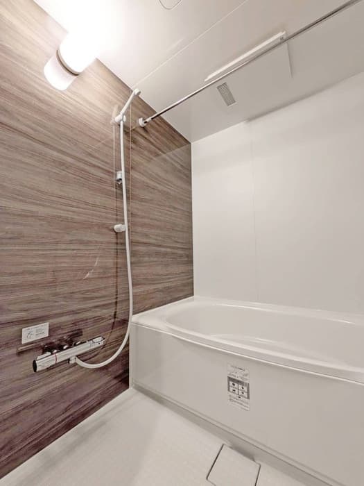 Room image 12