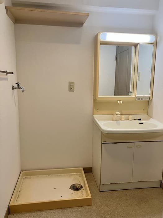 Room image 11