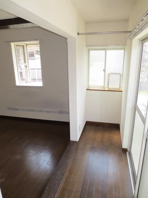 Room image 10