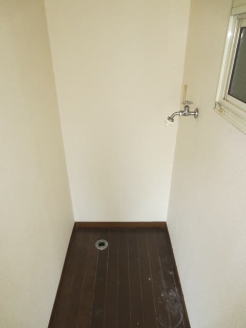 Room image 13