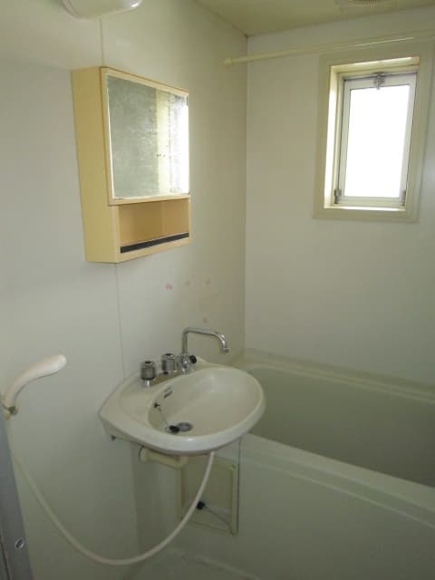 Room image 12