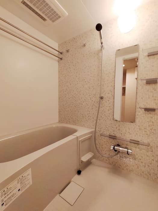 Room image 13