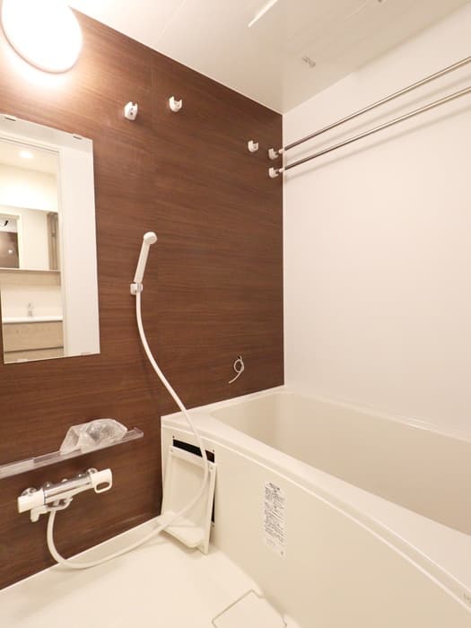 Room image 10