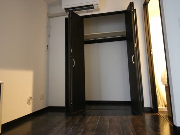 Room image 14