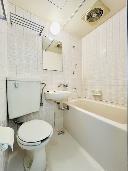 Room image 11