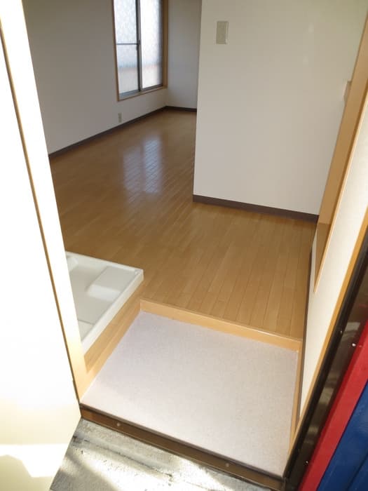 Room image 12