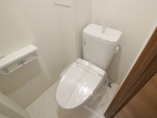 Room image 11