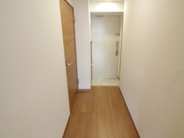 Room image 14