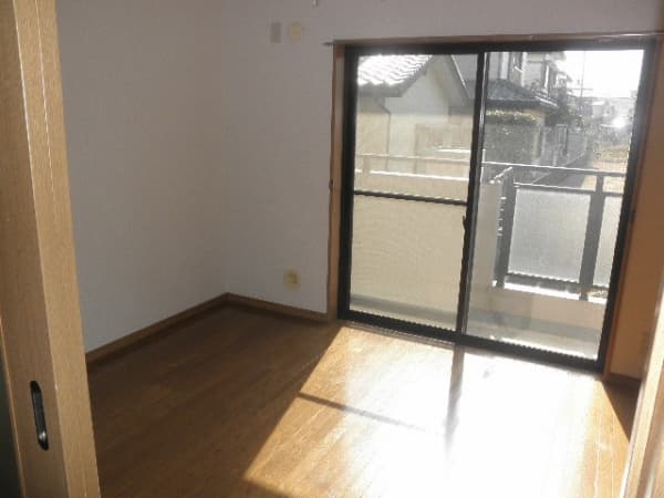 Room image 9