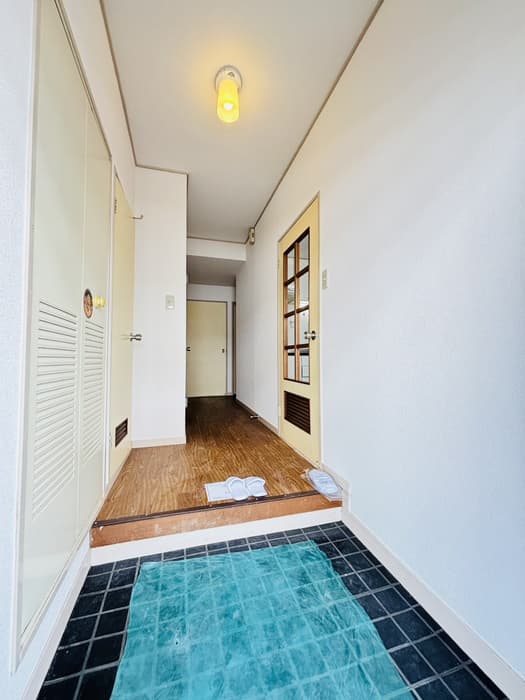 Room image 8