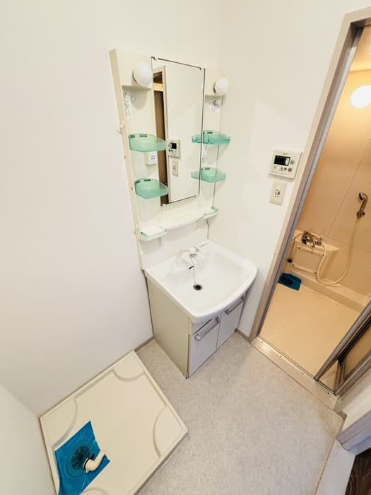 Room image 10