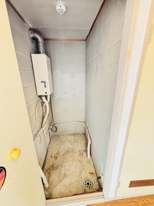 Room image 14