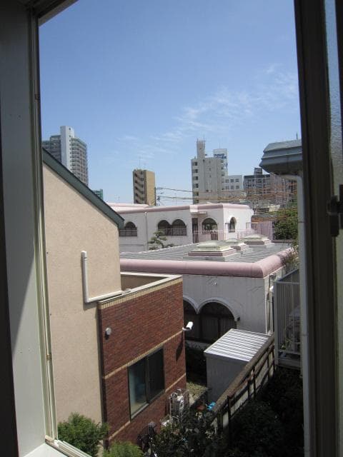 Room image 14