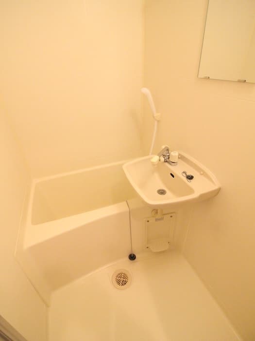 Room image 9