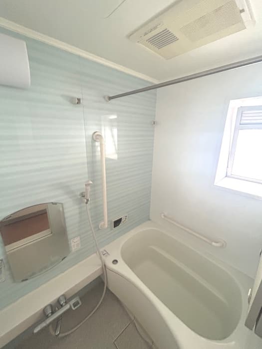 Room image 13