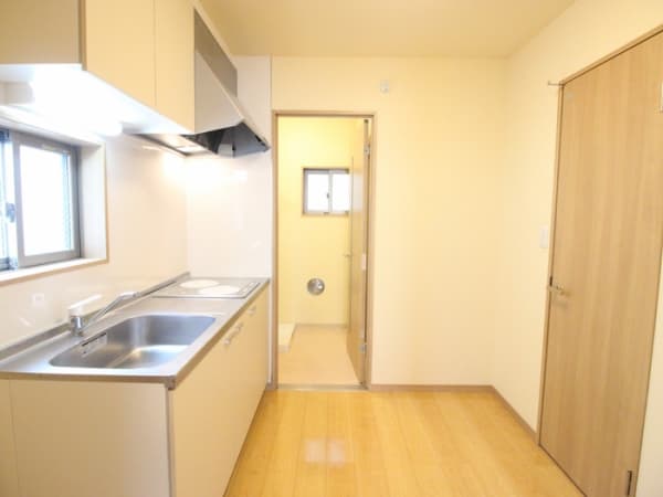 Room image 13