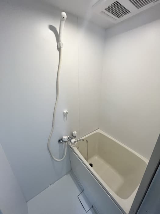Room image 10