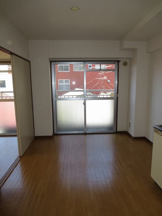 Room image 13