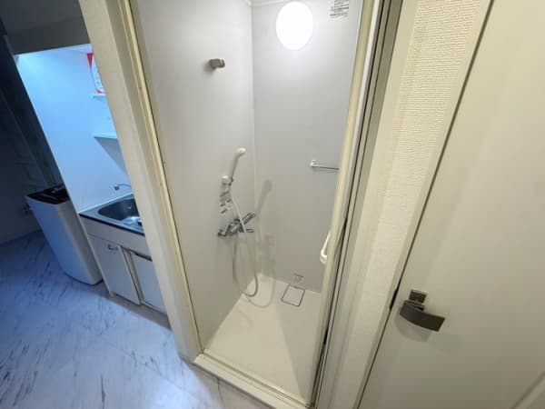 Room image 13