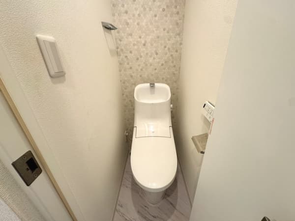 Room image 14