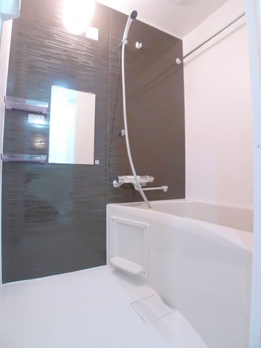 Room image 13