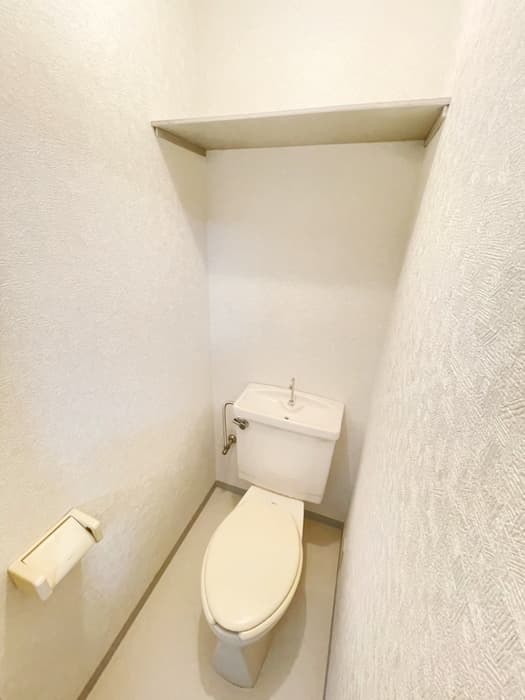 Room image 13