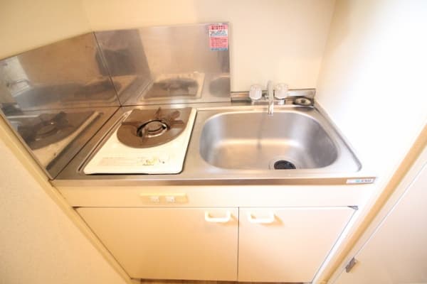 Room image 10