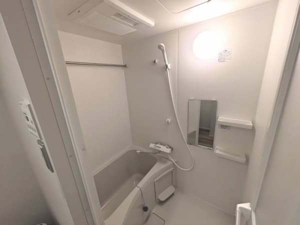 Room image 10