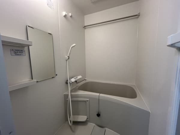 Room image 11