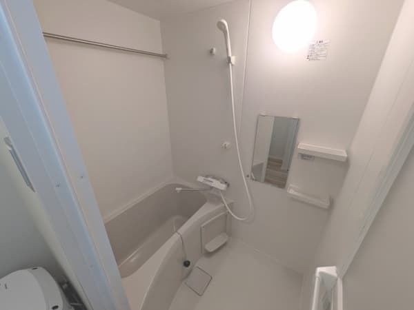 Room image 11