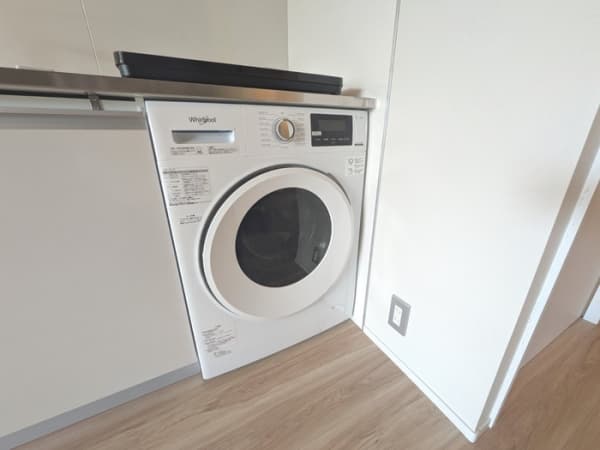 Room image 12