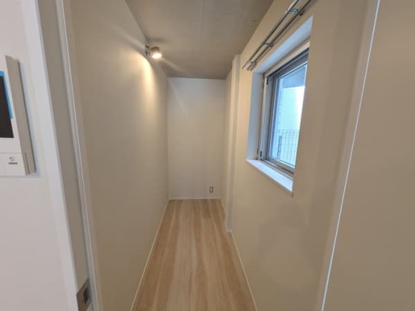 Room image 14