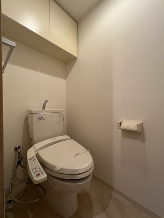 Room image 8