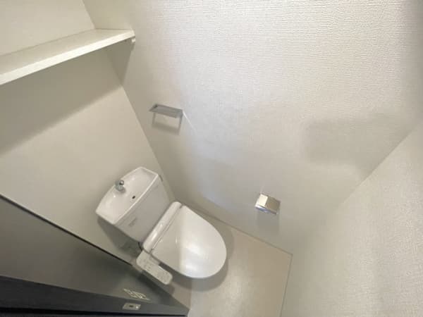 Room image 12
