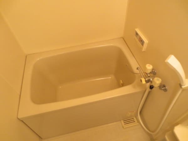 Room image 8