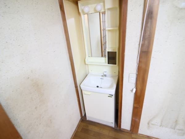 Room image 9