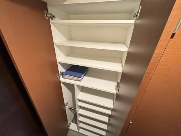 Room image 11