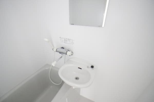 Room image 10