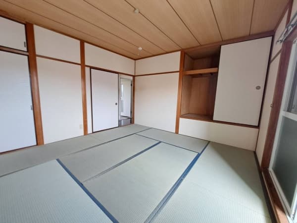Room image 11