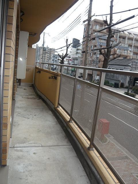 Room image 14