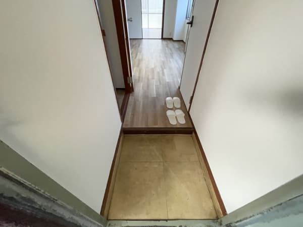 Room image 12