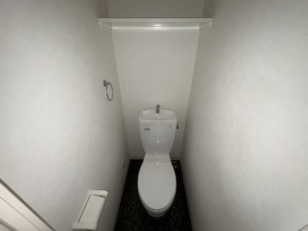 Room image 9