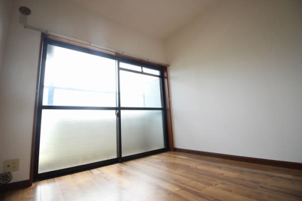 Room image 13